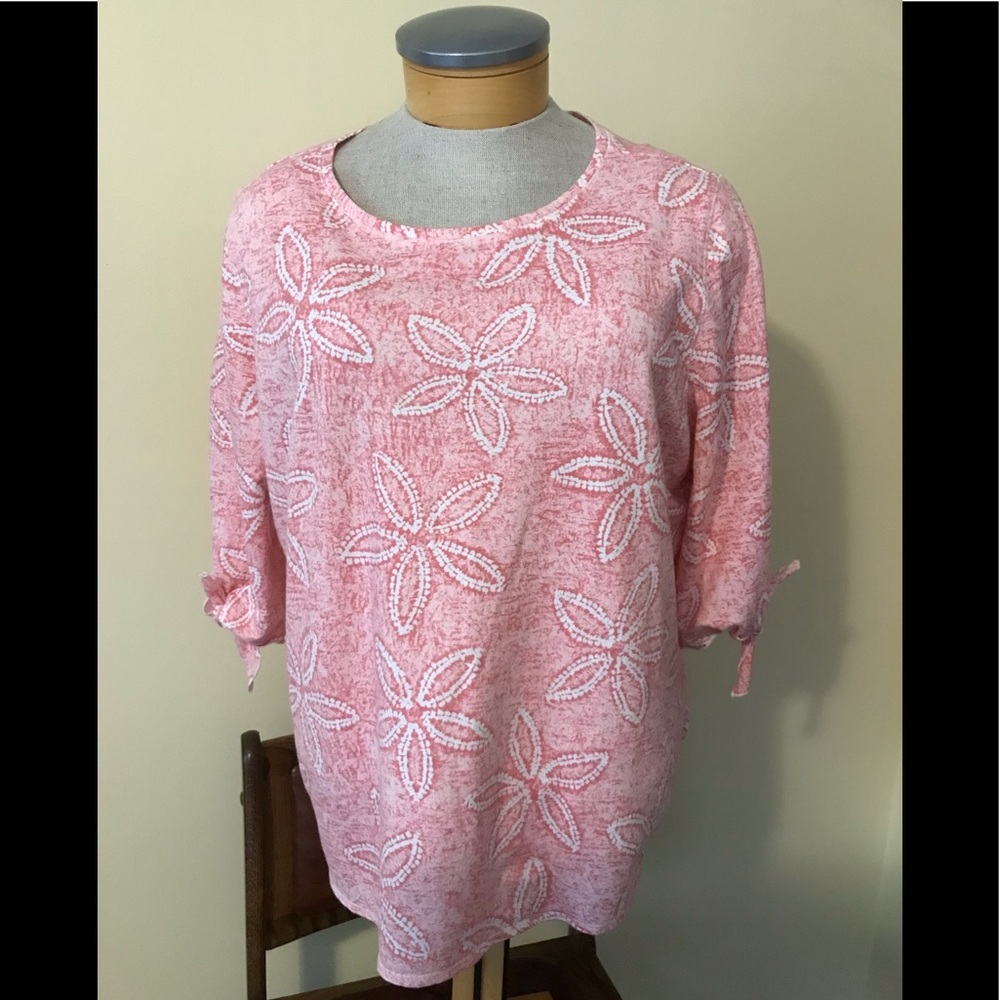 Hot Cotton Woman Mottled Coral Pullover Top wIth Starfish Pattern